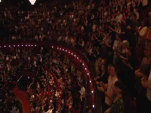 Room Eleven Stronger live in Carré