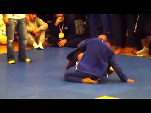 English BJJ Open 2013 - Purple Master - Under 100.5KG - Jason Bell