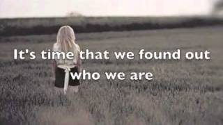 Ellie Goulding - Guns and Horses (Lyrics On Screen)