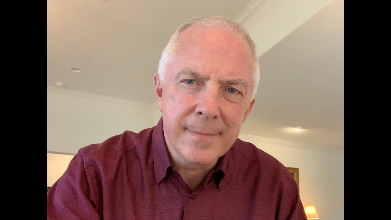 How Avoidant People Create Relationship Collapse