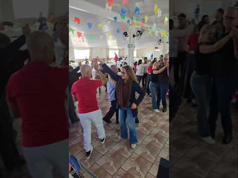 nos idosos de Mangueirinha no Paraná.Brasil #shotrs #baile #dancarinos #dança
