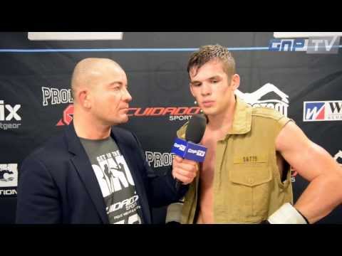 Get In The Ring 10: Florian Kröger nach seiner kontroversen Punktniederlage gegen Waldemar Wiebe