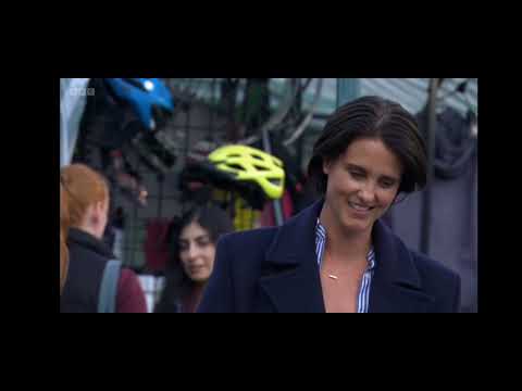 (360)Eve is on a date as Suki watches on