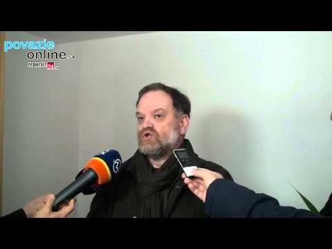 Nové Mesto nad Váhom - Odovzdávanie petície za záchranu Kamennej - 23.10.2015