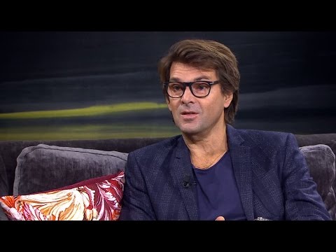 Niklas Strömstedt om sin relation till sin mamma - Malou Efter tio (TV4)