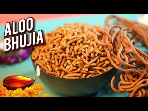 Haldiram Style Aloo Bhujia Recipe - Diwali Special Namkeen - Potato Sev Recipe - Varun