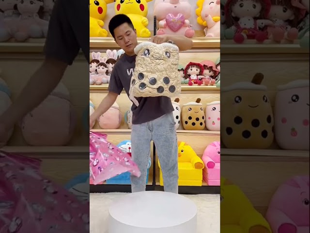 Vídeo relacionado con shownicer Peluche de Boba Tea Peluche Kawaii Bubble Tea Felpa, Cojín de Peluche Juguete, Té de Leche Taza de Té Almohada Muñeca Cojín de Peluche Regalo para Niños Niñas Niños
