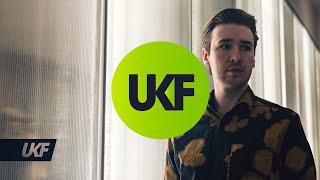 Bensley - Hit The Lights