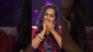 ungli pakad ke tune Chalna Sikhaya tha||song||Indian idol Sayali||#shorts#youtubeshorts