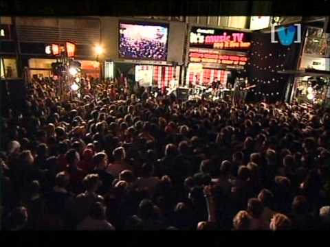 Foo Fighters - For All The Cows (live)