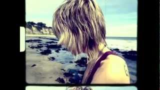 Amy Hef - Dumb It Down