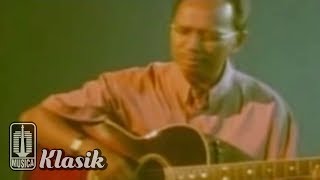 Ebiet G Ade - Lagu Untuk Sebuah Nama (Karaoke Video)
