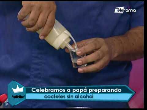 Celebrando a papá preparando cócteles sin alcohol