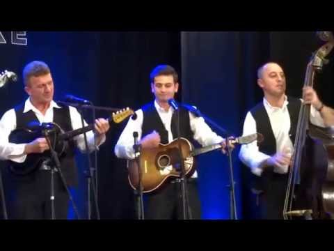 A MENDICUS TAMBURAZENEKAR A CSANTAVÉRI III. SZÁRAZFA ÁGA TAMBURAFESZTIVÁLON (1)