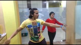 'Phatte tak nachna' - Dolly Ki Doli - Raj Kumar. || Roadies ||