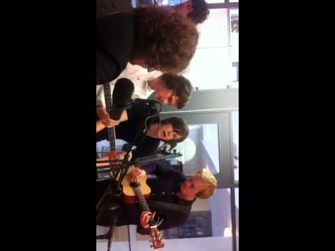 Magnus Eliassen & Kråkesølv [Live] på Radio 3 Bodø