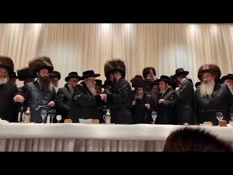 Klausenburg Rebbe Dances At Sadigura Wedding - Sivan 5782