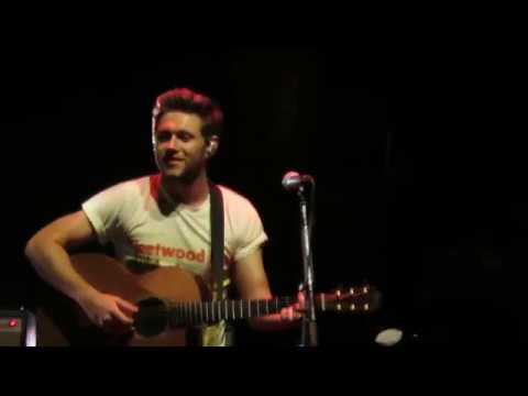 Paper Houses- Niall Horan (Live at PNC)