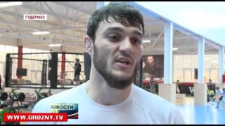 Рамзан Кадыров лично контролирует тренировки бойцов клуба «Ахмат», готовящихся к «Грозной битве 13»