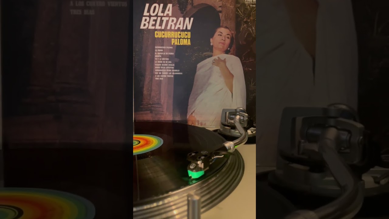 Lola beltran cucurrucucu paloma 😳#recuerdos #mexicanmusic #lolabeltran #mariachi #ranchera #vinyl