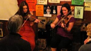 LIZ AND YVONNE KANE Reels on Two Fiddles - Royal Oak Folk Lewes