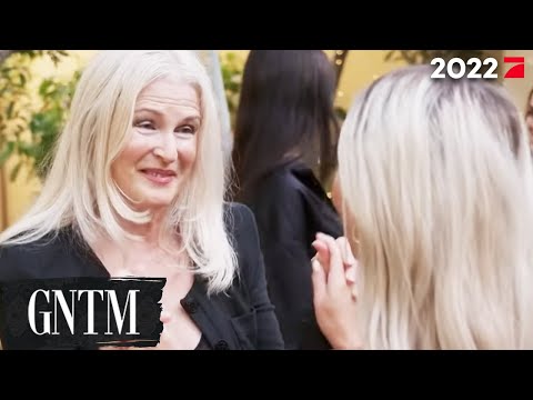 ÜBERRASCHUNG - so reagieren die Models auf die älteren Kandidatinnen  | GNTM 2022 ProSieben