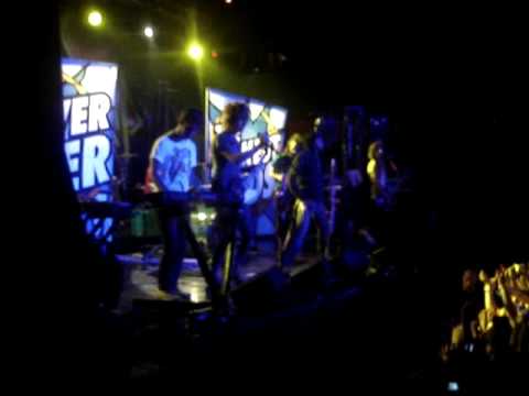 Forever the sickest kids 11/12/08