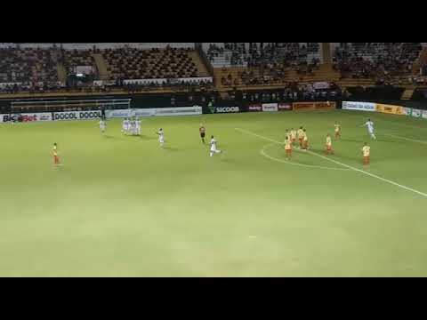 Gol do Criciúma contra o Brusque