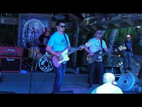 MIKE ZITO AT EARL'S HIDEAWAY - SEBASTIAN BEACH FLORIDA    05-23-2021
