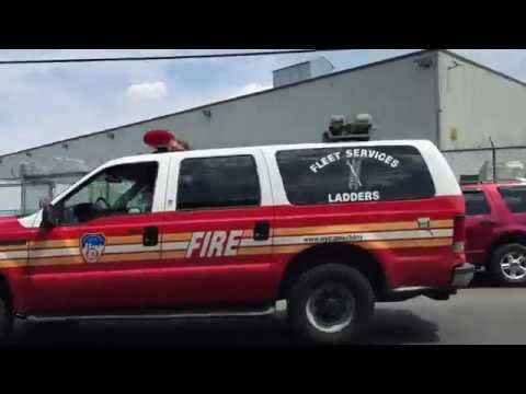 RARE CATCH OF A FDNY FLEET SERVICES LADDER UNIT CRUISING BY ON 58TH ST. IN MASPETH, QUEENS, NYC.