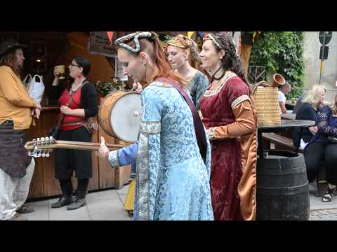 Luther's Wedding street music