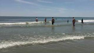 preview picture of video 'Wildwood Crest Beach...in water, underwater and on the shore.'