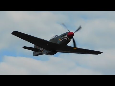 Incredible Low P-51 Mustang FlyPast Over London Southend Airport 14/07/2016