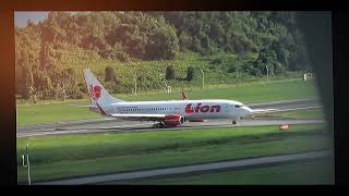 Download lagu awesome proses pendaratan pesawat lion air Boeing 737-800 PK-LJS dengan mulus landingnya mp3