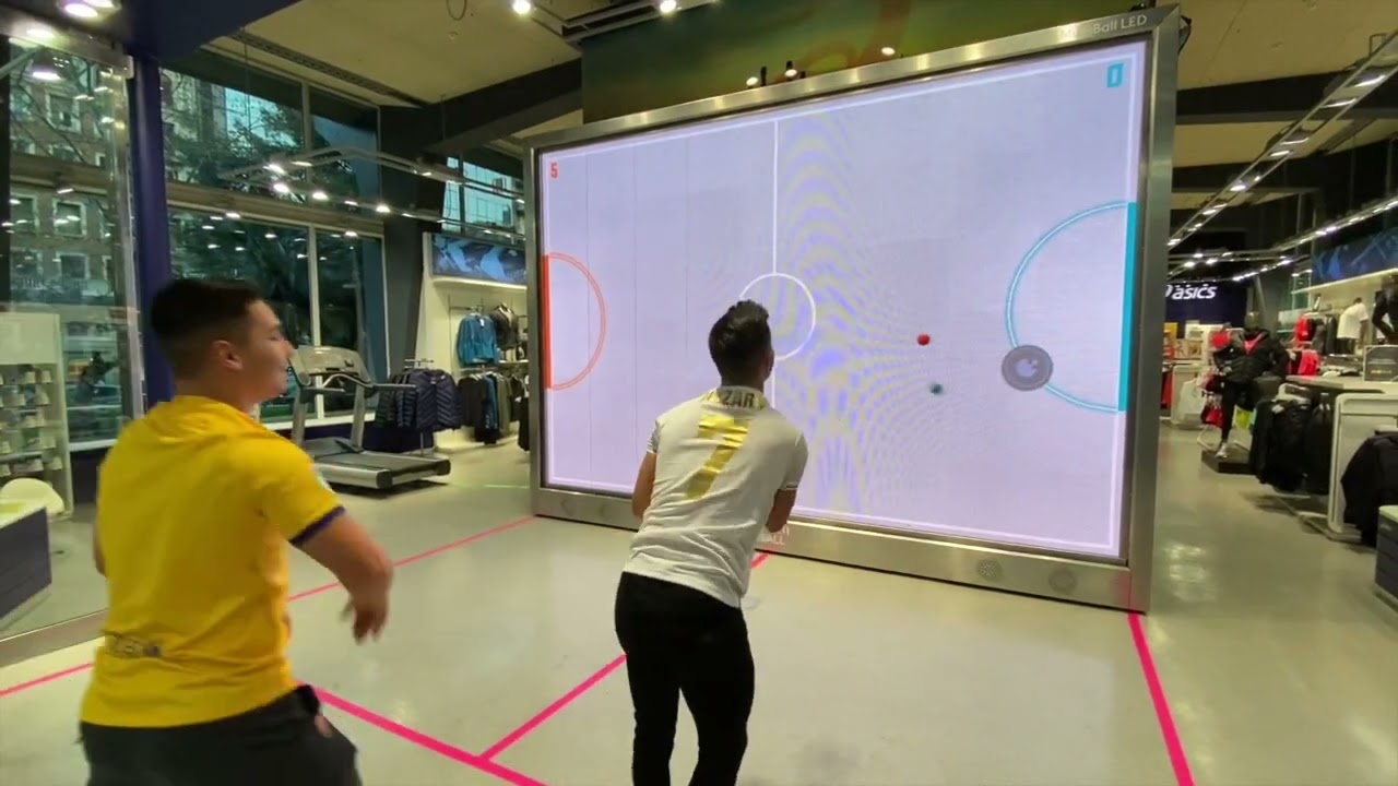 Interactive Retail Experience: Boost Customer Engagement with MultiBall 🛍️