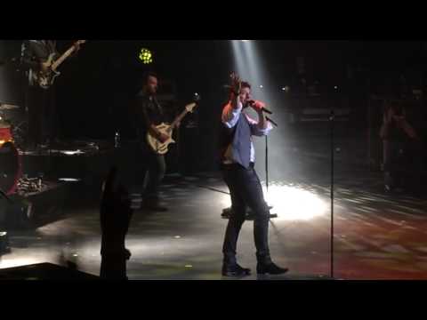 Au Cafe Des Delices video