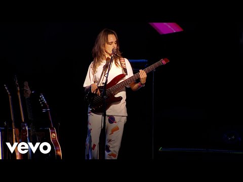 Eruca Sativa - Agujas (En Vivo Estadio Obras) (Official Video)