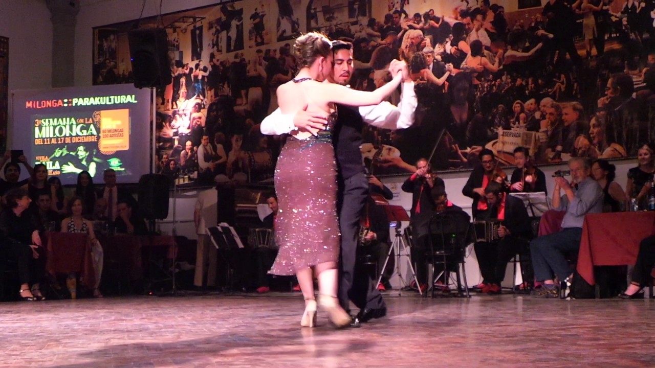 Jose Luis Salvo y Carla Rossi en Parakultural Caning 3/3