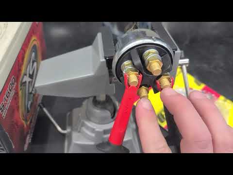Using a master disconnect switch with an alternator