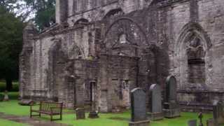 preview picture of video 'Bells Dunkeld Cathedral Highland Perthshire Scotland'