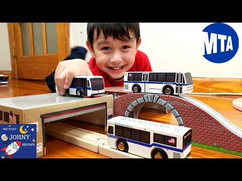 Johny Opens NYC MTA Bus Toys Munipals Bus & Depots Set Toys