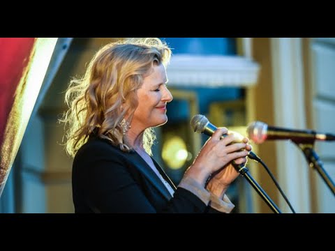 Renata Zarębska: Dokładnie 30 lat temu wylansowała przebój „Noc z Renatą” i… przepadła. Nie przestał