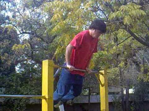 10 Muscle Ups... from Chile