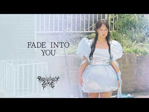 Video thumbnail for Fade Into You