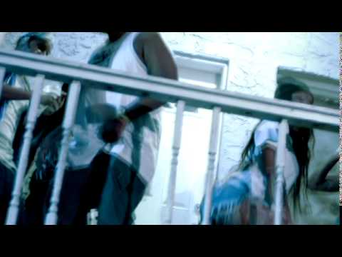 SleepintheBuildin feat. Yung Kev "POCKETS GRAWLIN" (TruPhotos)