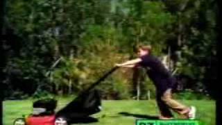 fountains of wayne-stacey&#39;s mom music video official