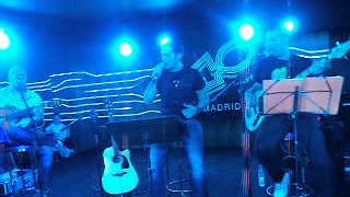 "OIGO TU VOZ"MANU TENORIO CONCIERTO CAFE40