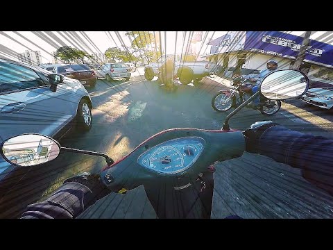 INDO PARA O TRABALHO DE MOTO