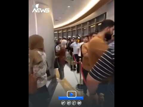 شاهد بالفيديو.. العراق ينافس كاليفورنيا.. طابور استلام ايفون 15 اليوم في بغداد