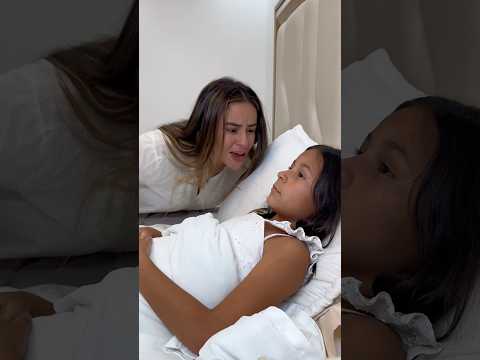 El espíritu de su mamá se le aparece para que salve a su hermanita